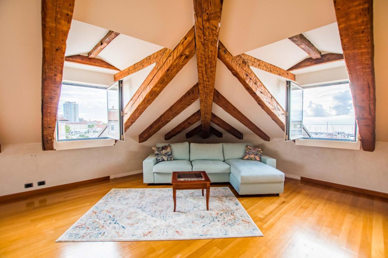 Panorama Loft Apartment Триест Екстериор снимка